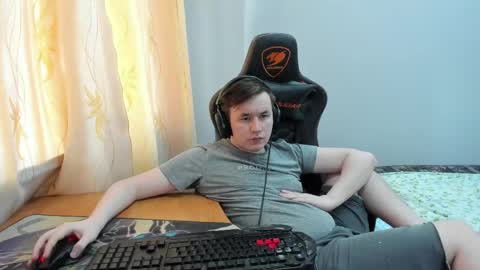 iliaskris online show from June 3, 2:33 pm