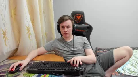 iliaskris online show from June 5, 12:06 am