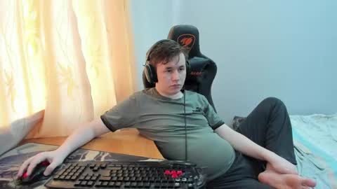iliaskris online show from June 6, 12:32 pm