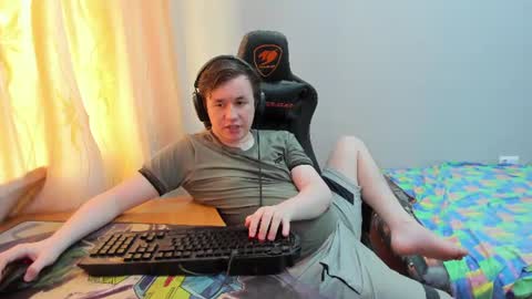 iliaskris online show from July 23, 1:41 am
