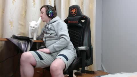 lord online show from April 19, 5:45 pm