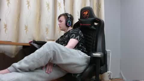 lord online show from June 10, 7:13 pm