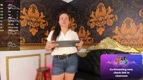 Snapshot of iliy_pervertedx chatting on May 29, 11:30 am LILY online show from May 29, 11:30 am