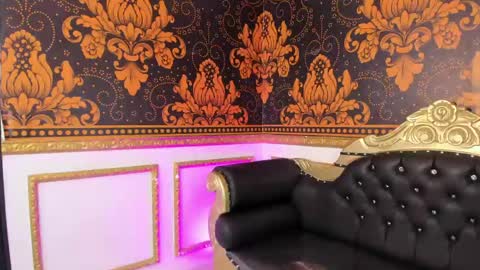 Snapshot of iliy_pervertedx chatting on June 1, 11:34 am LILY online show from June 1, 11:34 am
