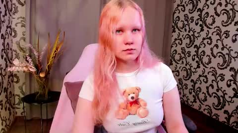 Annie online show from September 23, 3:53 am