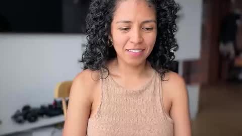 Kloe online show from April 17, 5:05 pm