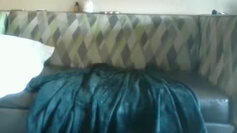 illtrythatfora1 online show from November 19, 1:33 pm