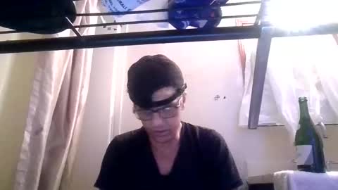 illuminatiheadspace1 online show from December 19, 11:34 pm