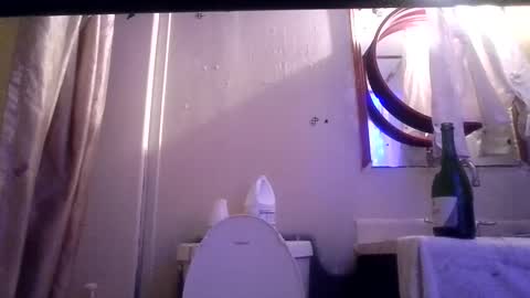 illuminatiheadspace1 online show from December 20, 11:39 am