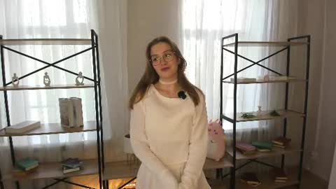 Snapshot of ilonamoorman chatting on June 28, 7:03 am Ilona online show from June 28, 7:03 am