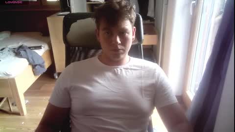 Snapshot of iloveyoutoo2000 chatting on October 24, 12:45 pm iloveyoutoo2000 online show from October 24, 12:45 pm