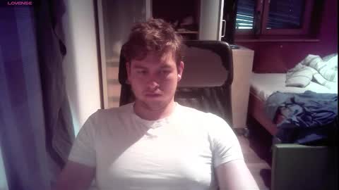 Snapshot of iloveyoutoo2000 chatting on November 22, 3:00 pm iloveyoutoo2000 online show from November 22, 3:00 pm