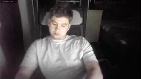 Snapshot of iloveyoutoo2000 chatting on November 30, 7:07 pm iloveyoutoo2000 online show from November 30, 7:07 pm