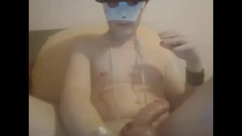 iluvhottenns online show from December 19, 6:34 pm