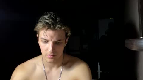 ilyahrr online show from April 27, 10:08 pm