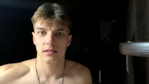 ilyahrr online show from April 28, 10:04 pm