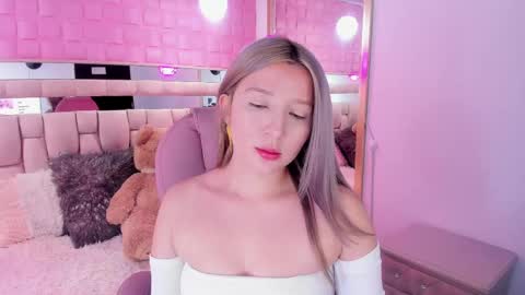 Ange online show from September 19, 2:07 pm