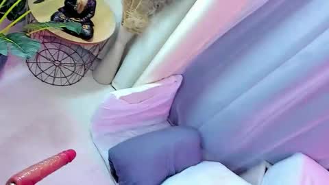 hanna online show from December 4, 12:14 pm