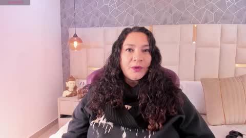 Snapshot of im_alaya chatting on September 19, 4:47 am Alaya online show from September 19, 4:47 am