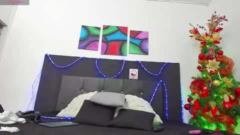 Snapshot of im_angels7 chatting on December 11, 8:07 pm Angela online show from December 11, 8:07 pm