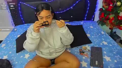 Snapshot of im_angels7 chatting on December 14, 4:09 pm Angela online show from December 14, 4:09 pm