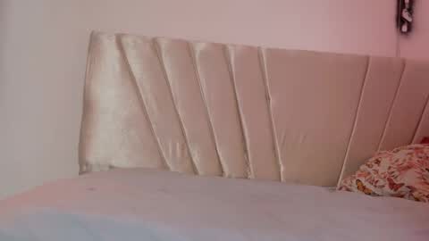 Snapshot of im_aurora_ chatting on October 17, 7:27 pm aurora online show from October 17, 7:27 pm