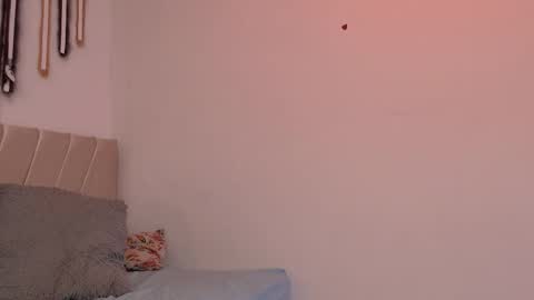 Snapshot of im_aurora_ chatting on October 20, 7:36 pm aurora online show from October 20, 7:36 pm