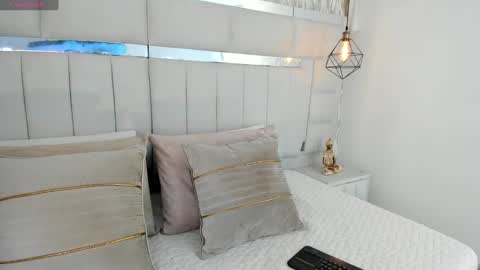 Snapshot of im_dalhia chatting on January 13, 8:58 pm DAHLIA online show from January 13, 8:58 pm