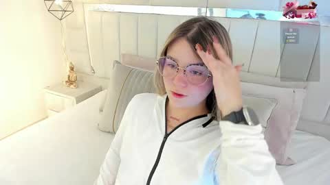 Snapshot of im_dalhia chatting on March 10, 8:45 pm DAHLIA online show from March 10, 8:45 pm