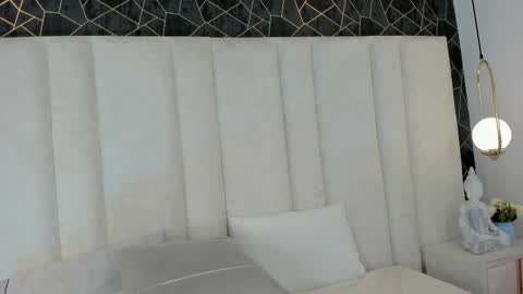 Snapshot of im_dalhia chatting on November 9, 4:49 pm DAHLIA online show from November 9, 4:49 pm