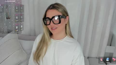 DAHLIA online show from December 14, 2:00 pm