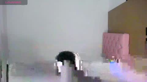 Snapshot of im_david01 chatting on May 7, 12:49 am im_david01 online show from May 7, 12:49 am