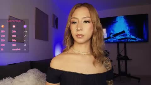 Eli  online show from June 1, 1:51 am