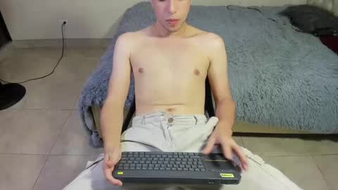 Snapshot of im_emilianolux chatting on October 21, 7:58 pm IM EMILIANOLUX online show from October 21, 7:58 pm