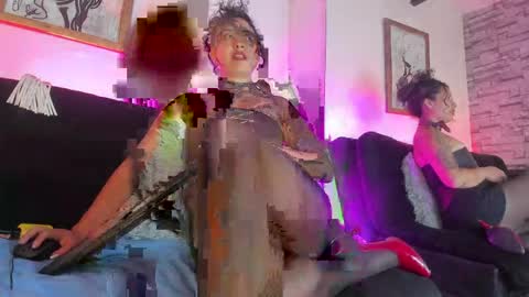 Fernanda  Ind. Model  online show from April 6, 6:42 pm