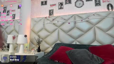  Im Gaia online show from October 28, 12:09 pm