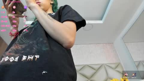  Im Gaia online show from November 6, 12:06 pm