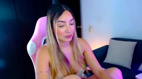 Grecia online show from April 22, 11:50 pm