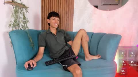 Snapshot of im_kael chatting on July 12, 5:59 pm Kael online show from July 12, 5:59 pm