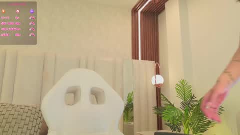 Katherine online show from March 13, 8:04 pm