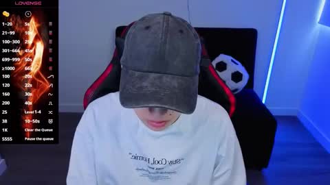 Laia online show from November 5, 9:48 pm