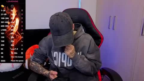 Laia online show from December 3, 11:58 pm