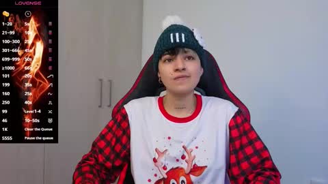 Laia online show from December 20, 7:32 pm