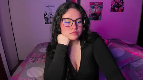 mei mei uwu online show from February 8, 2:59 am