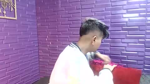 im_milan_rs online show from January 13, 8:47 am