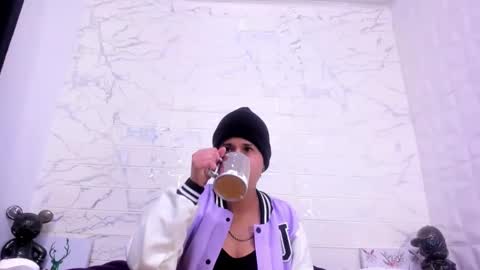 im_milan_rs online show from January 27, 7:35 am