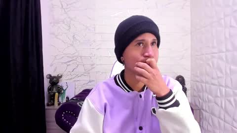 im_milan_rs online show from February 10, 3:13 am