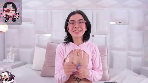 Snapshot of im_molly_angel chatting on November 6, 8:32 pm Moly online show from November 6, 8:32 pm