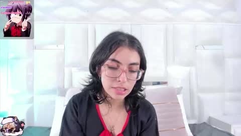 Snapshot of im_molly_angel chatting on November 22, 9:03 pm Moly online show from November 22, 9:03 pm