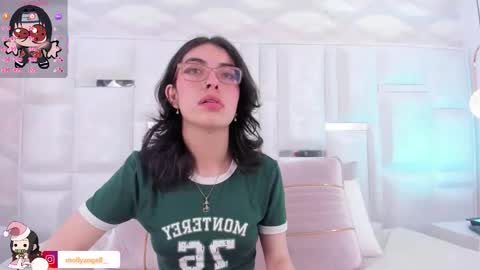 Snapshot of im_molly_angel chatting on December 4, 8:17 pm Moly online show from December 4, 8:17 pm